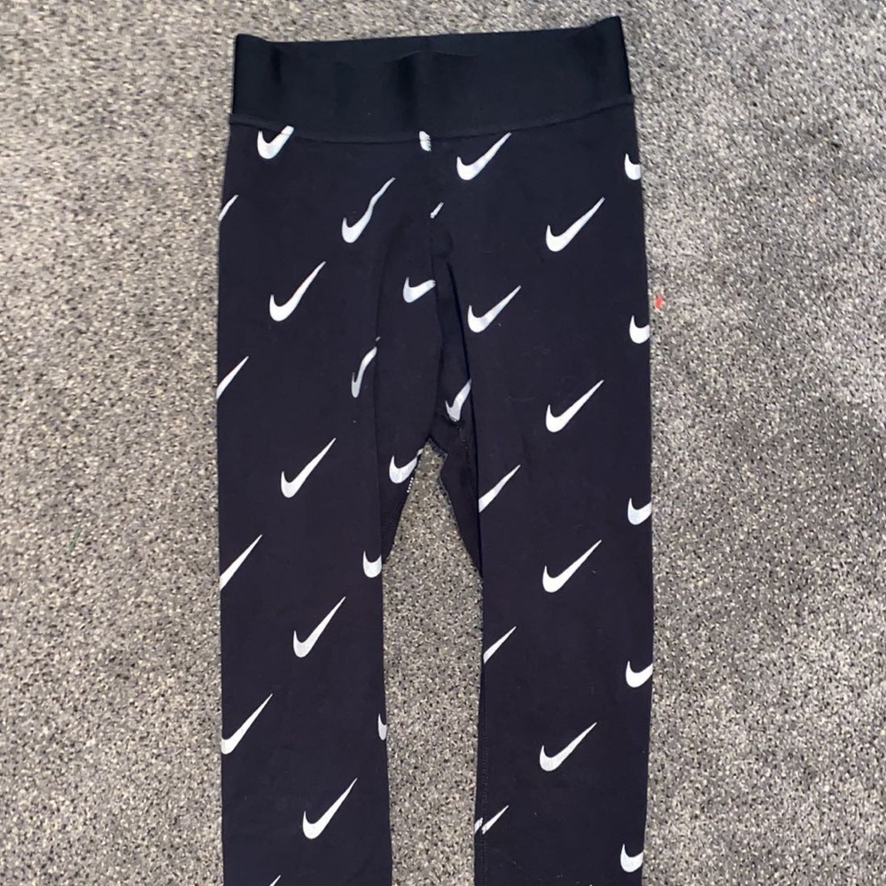 Black nike leggings (full length)